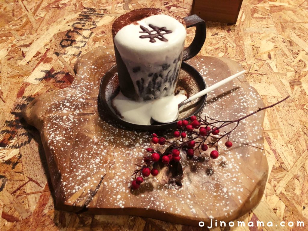 札幌tbirdcafeあふれるコーヒー