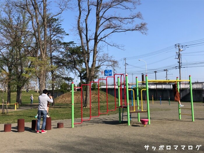 藻岩下公園 パンダモチーフの遊具がいっぱい サッポロママログ